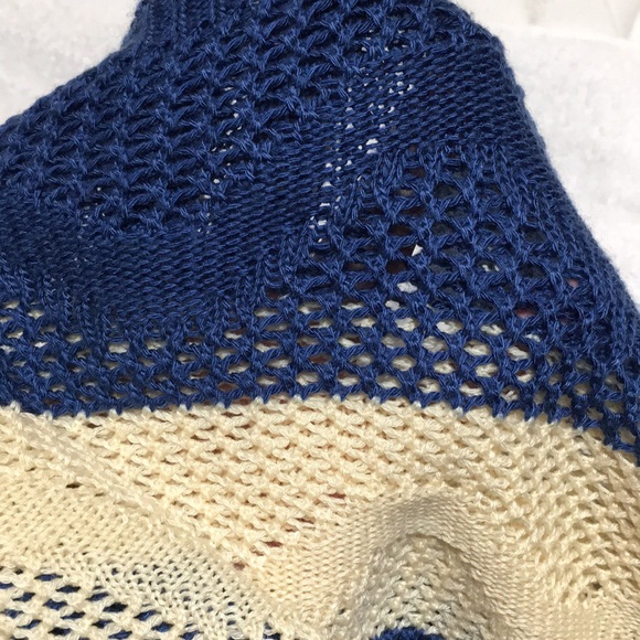 Crochet Top - Picture 3 of 4